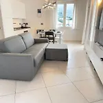 アパート Exclusive Penthouse, Sea View, 100m From The *