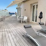 Exclusive Penthouse, Sea View, 100m From The アパート