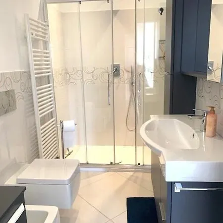 Exclusive Penthouse With Solarium 100m From Sea Apartment Alassio