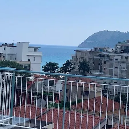 Exclusive Penthouse With Solarium 100m From Sea *