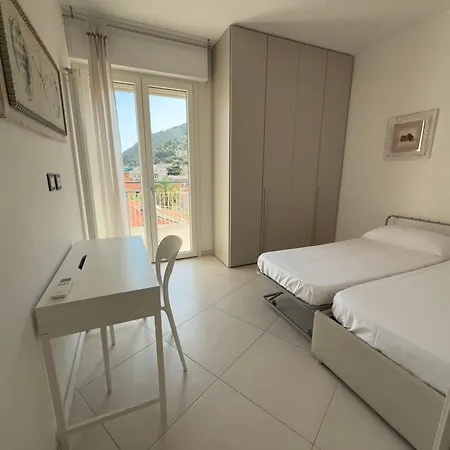 Exclusive Penthouse, Sea View, 100m From The Apartmán