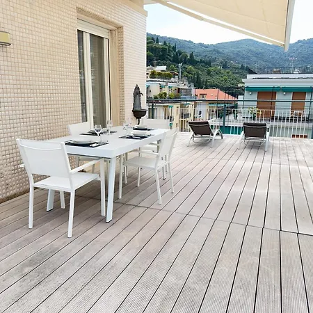 Exclusive Penthouse, Sea View, 100m From The Apartmán