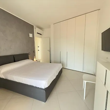 Exclusive Penthouse, Sea View, 100m From The * Alassio