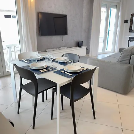 Exclusive Penthouse, Sea View, 100m From The דירה *