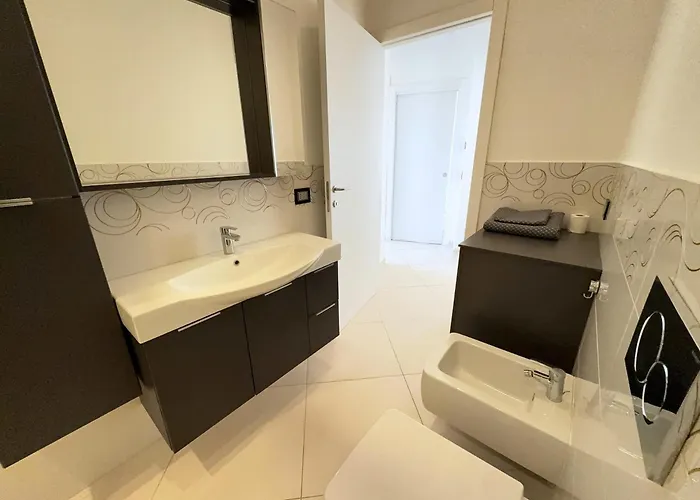 Daire Exclusive Penthouse, Sea View, 100m From The