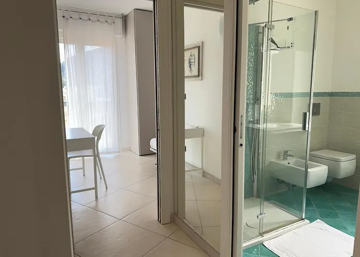 Daire Exclusive Penthouse, Sea View, 100m From The Alassio